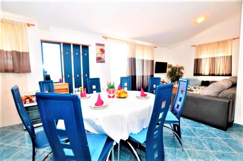 Marinovi Dvori Apartment Slatine Exterior photo