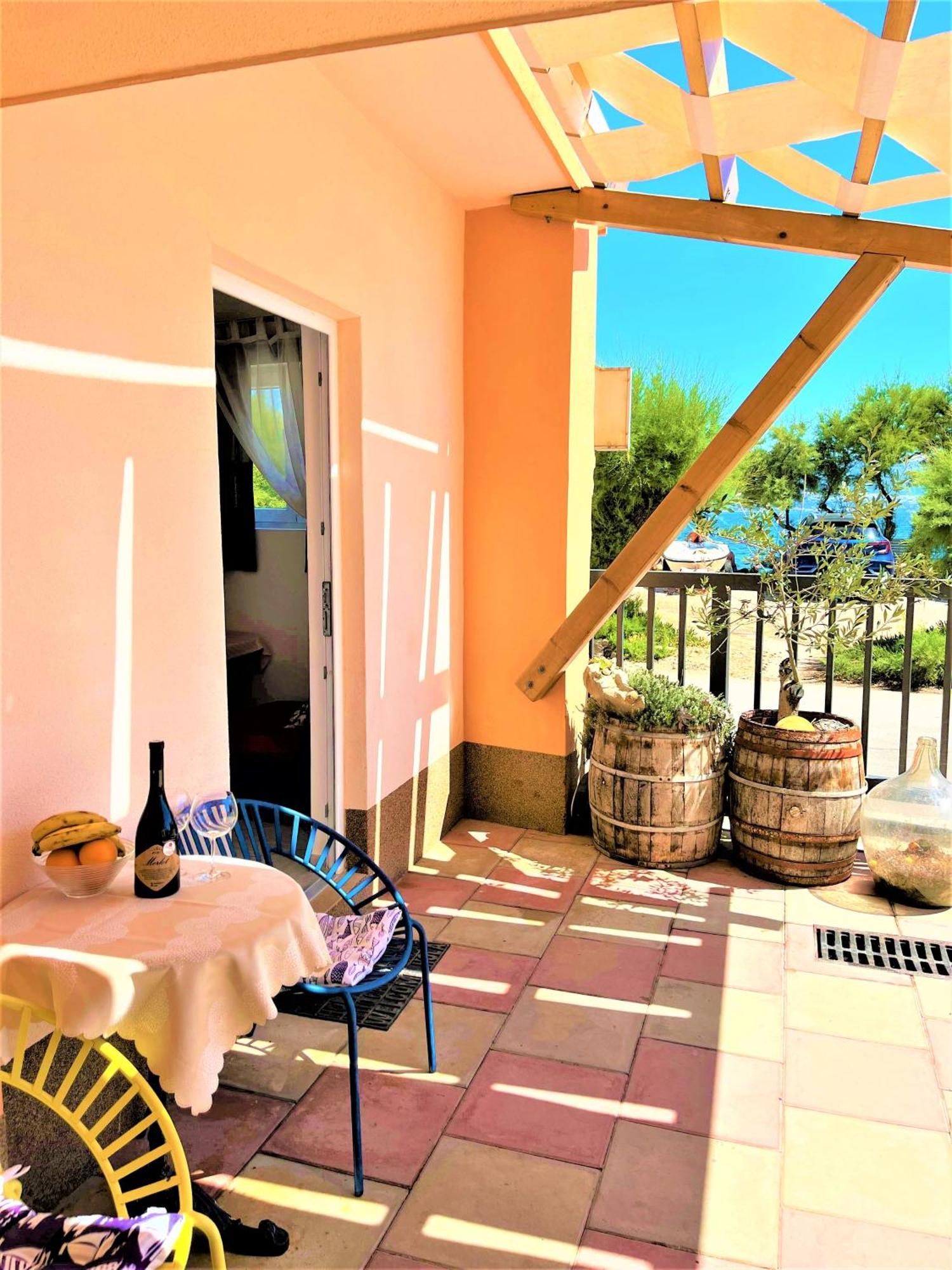 Marinovi Dvori Apartment Slatine Exterior photo